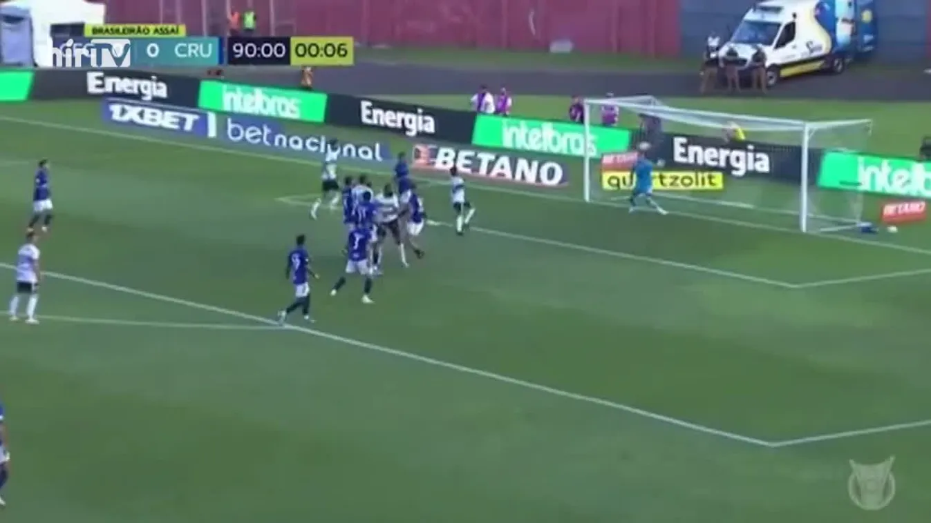 Tömegverekedés tört ki a gól után