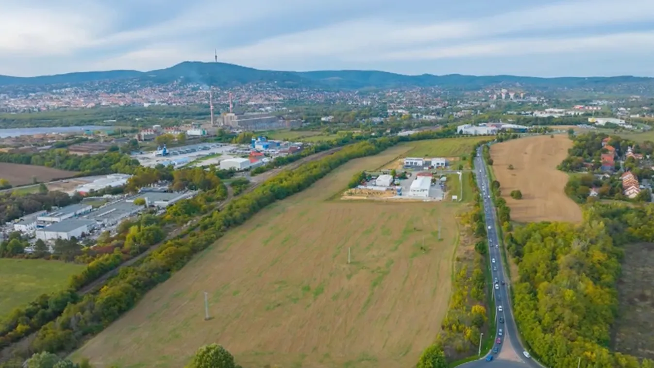 A pécsi városvezetés Facebookon próbál befektetőket szerezni + videó