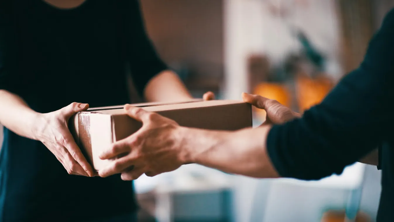 A karácsonyi időszakban érdemes figyelni a levél- és csomagfeladásra