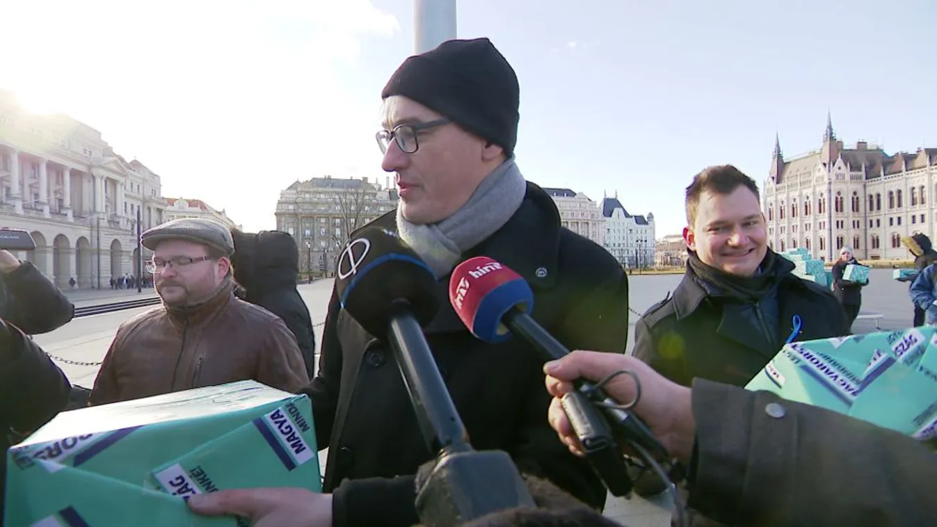 Karácsonyék félmilliárdos botrányával kapcsolatban tarthatott házkutatást a NAV