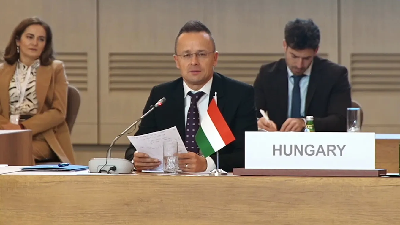 Szijjártó Péter: Közép-Ázsia szerepének megerősítése valódi európai érdek + videó