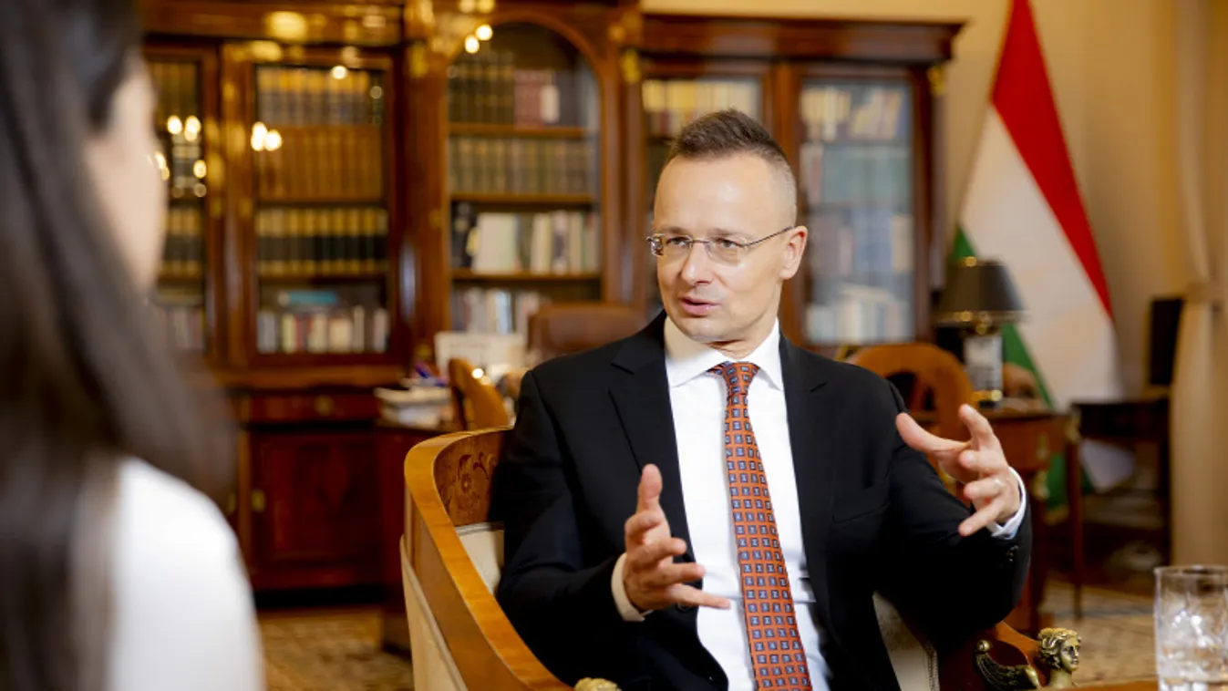 Szijjártó Péter: Reális veszély, hogy a világ újra blokkokra fog osztódni