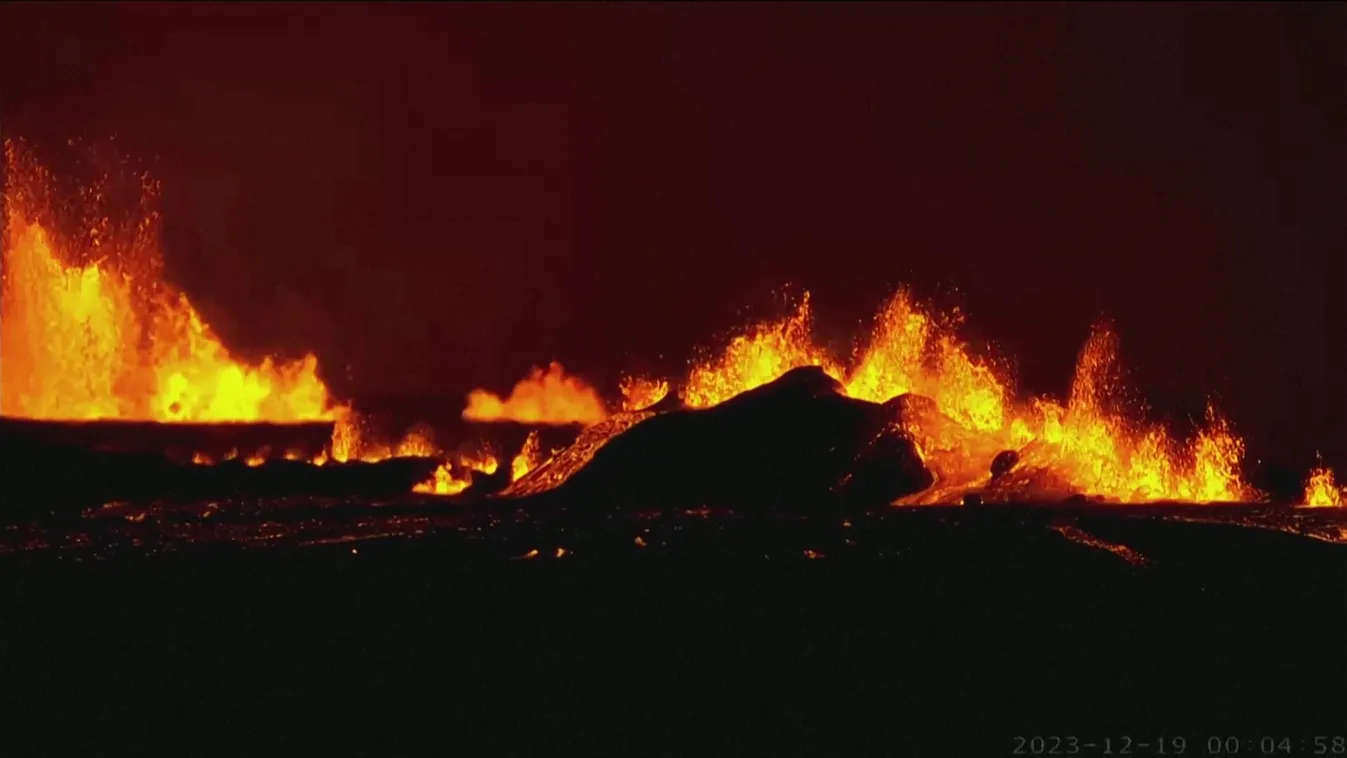 Füst, hamu és lávafolyam Izlandon