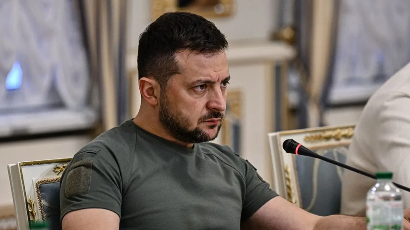 Orosz hírszerzés: A Nyugat fontolóra vette az ukrán elnök elmozdítását