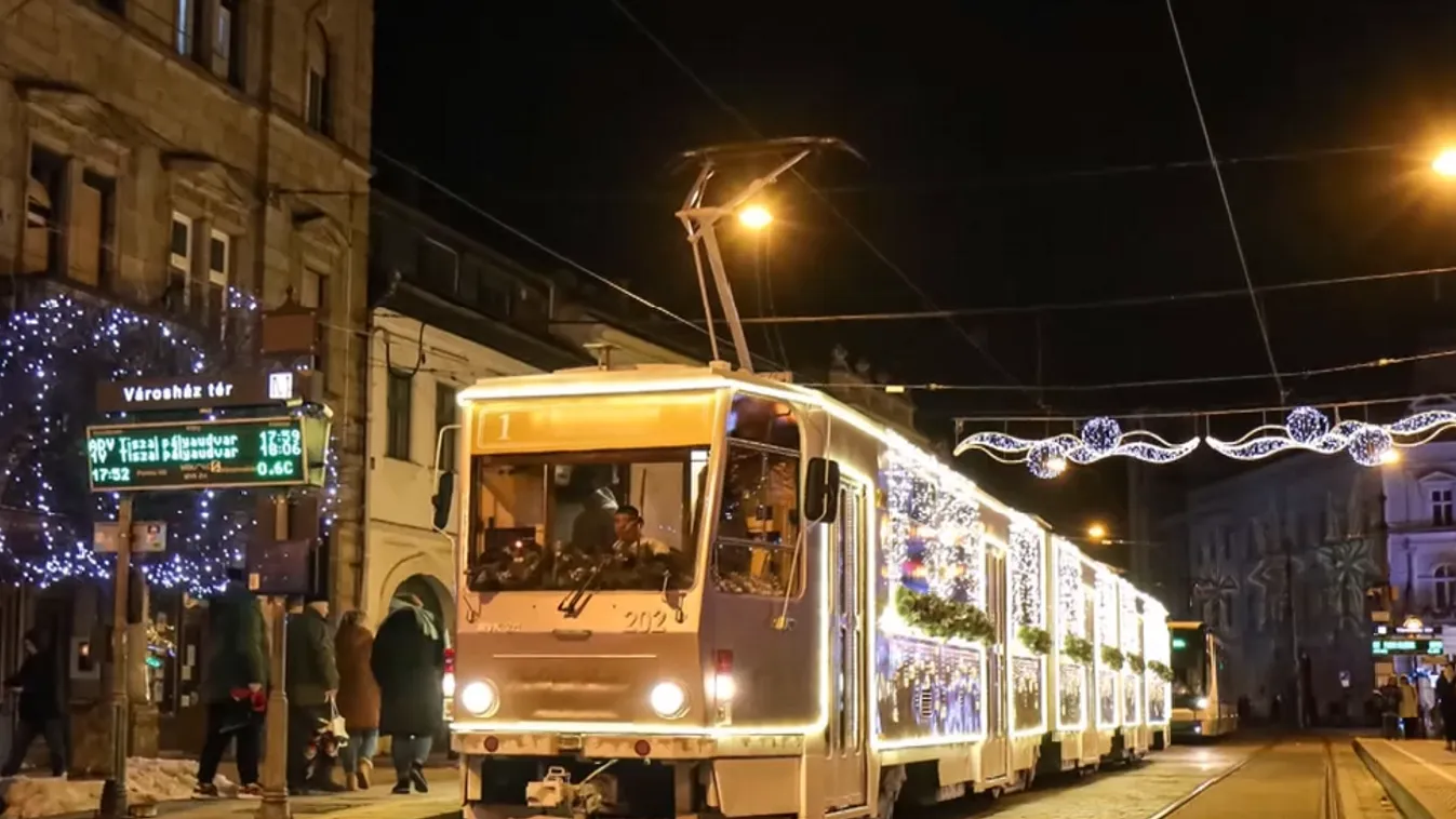 Radar - Európa legszebb adventi villamosa + videó
