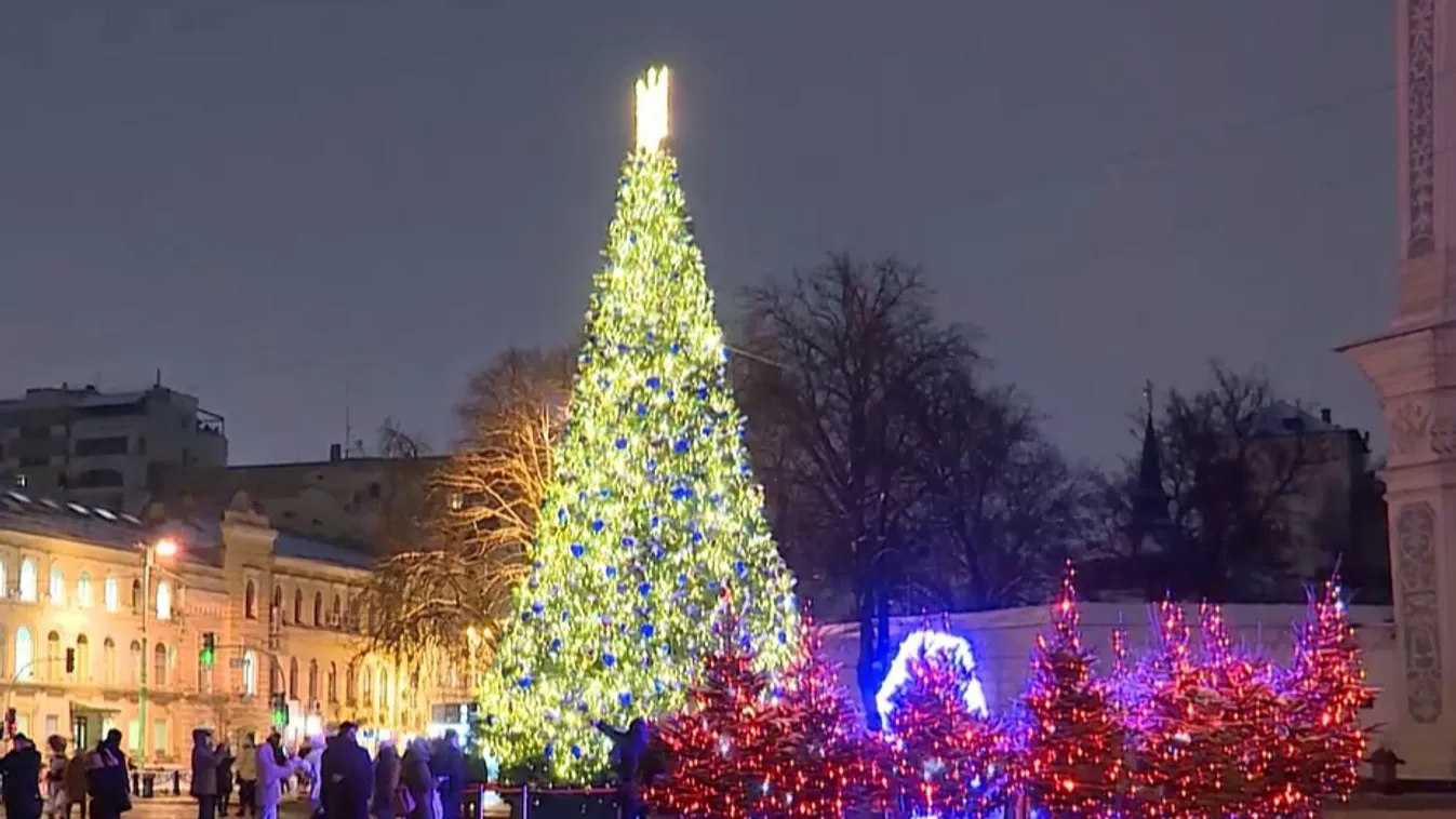 Fényárba borultak Európa nagyvárosai + videó