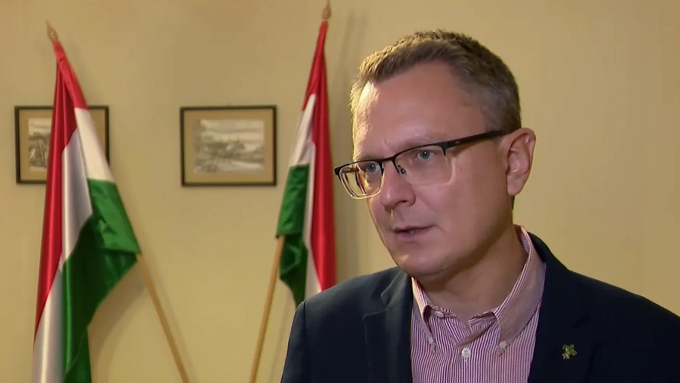 Rétvári Bence: A baloldali EP-képviselők egész évben a magyar pedagógusok béremelése ellen dolgoztak