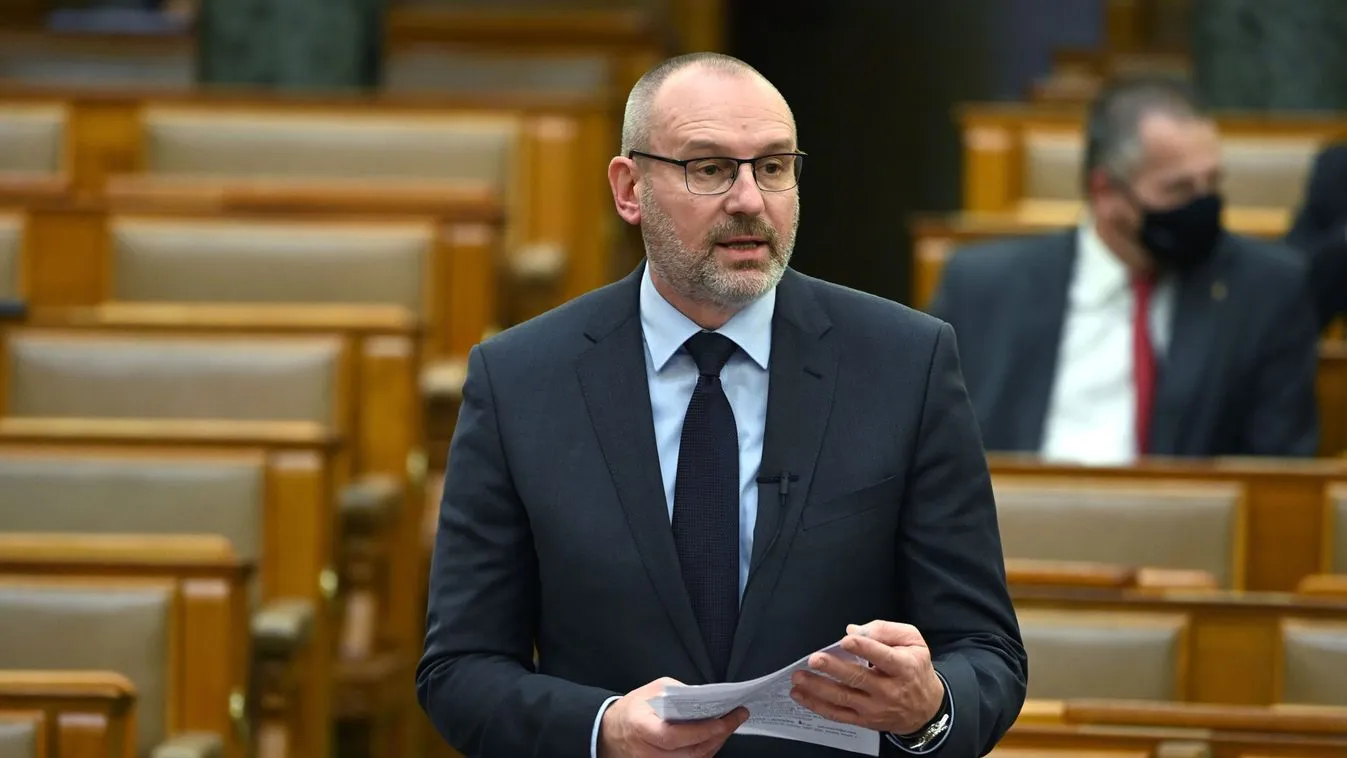 Zsigó Róbert: az eredmények megmutatták, hogy óriási elutasítás övezi a külföldi befolyásszerzést + videó