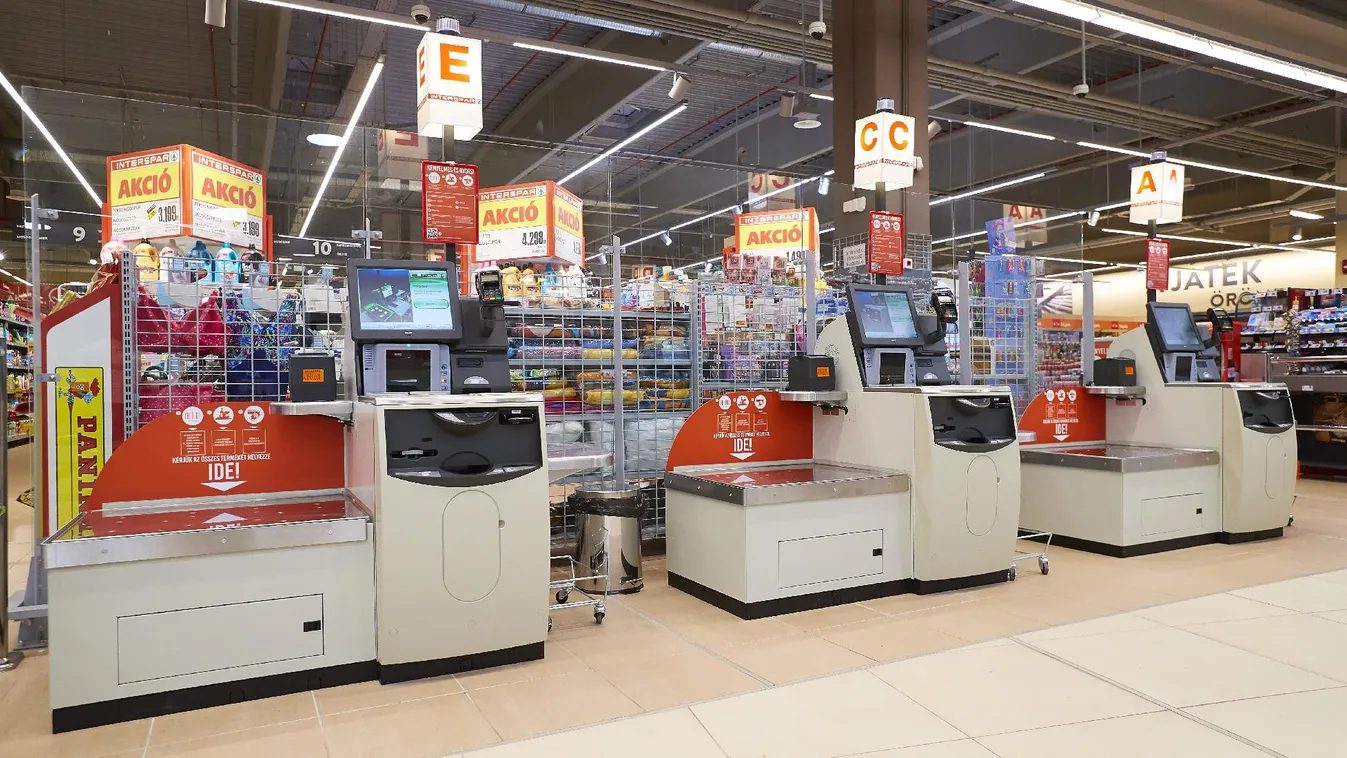 Megoszlik Magyarországon az önkiszolgáló kassza és a hagyományos pénztár használata + videó