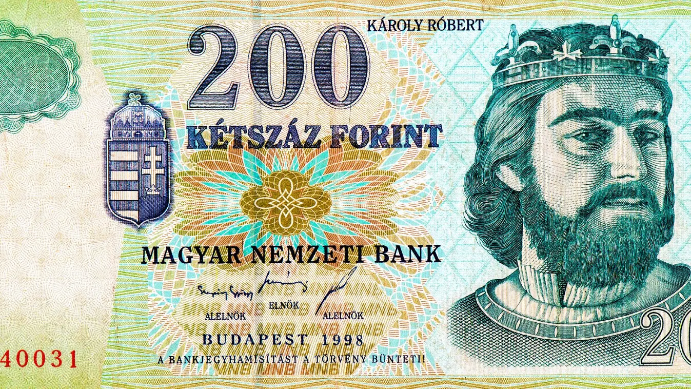 Százezreket lehet szakítani régi papír 200-asokkal