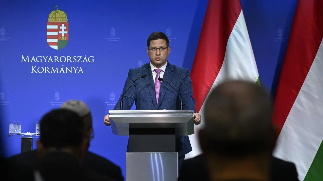 Gulyás Gergely: Ebben a ciklusban a kétszeresére emeli a kormány a tanárok bérét + videók