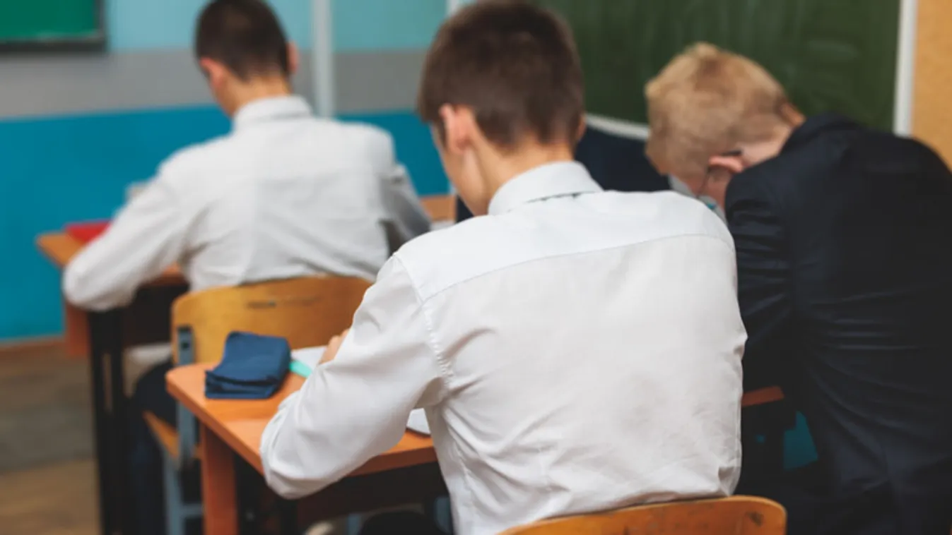 Több mint 72 ezer diák számolt be tudásáról magyar nyelvből és matematikából + videó