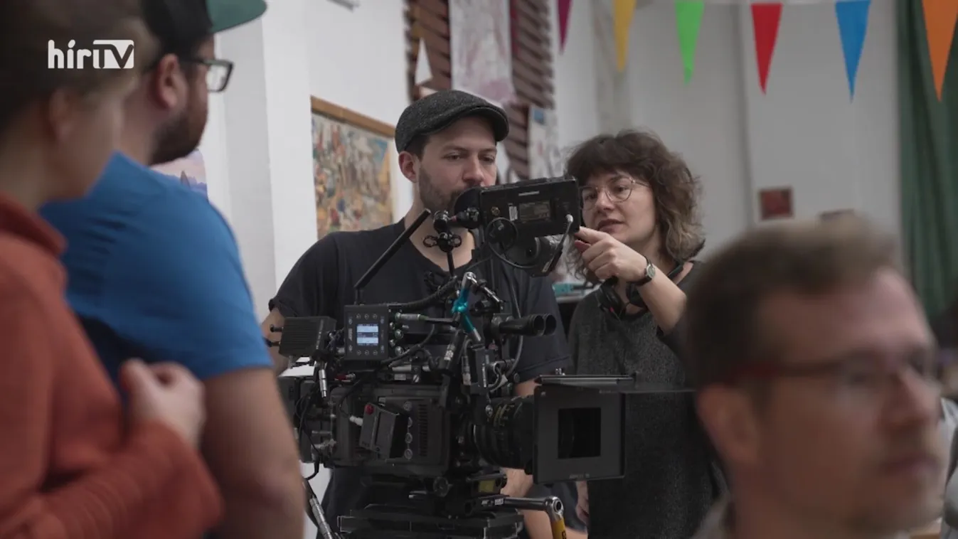 Svenk: A világ eredete + videó