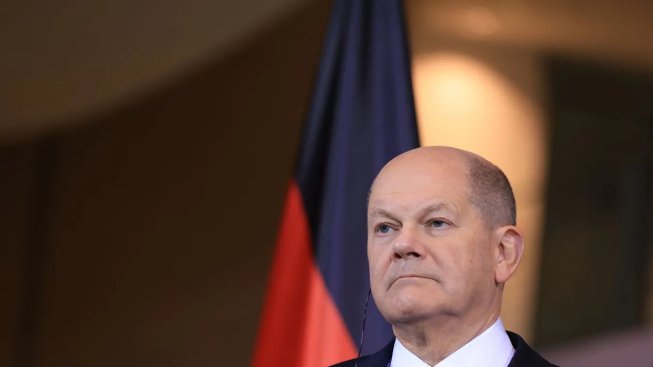 Közel a bukás? Riasztó mélységbe került a Scholz-kormány támogatottsága