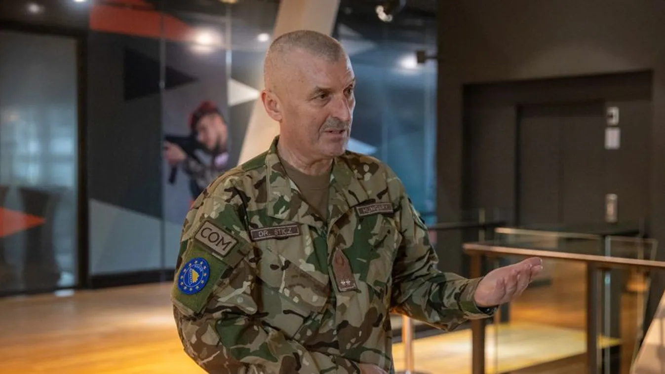 Sticz László: Rangidősként ígéretet tettem, hogy megóvom a rám bízott erők épségét is