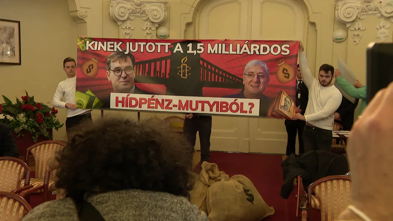 Válaszokat vár a fővárosi Fidelitas a Lánchíd-ügyben + videó