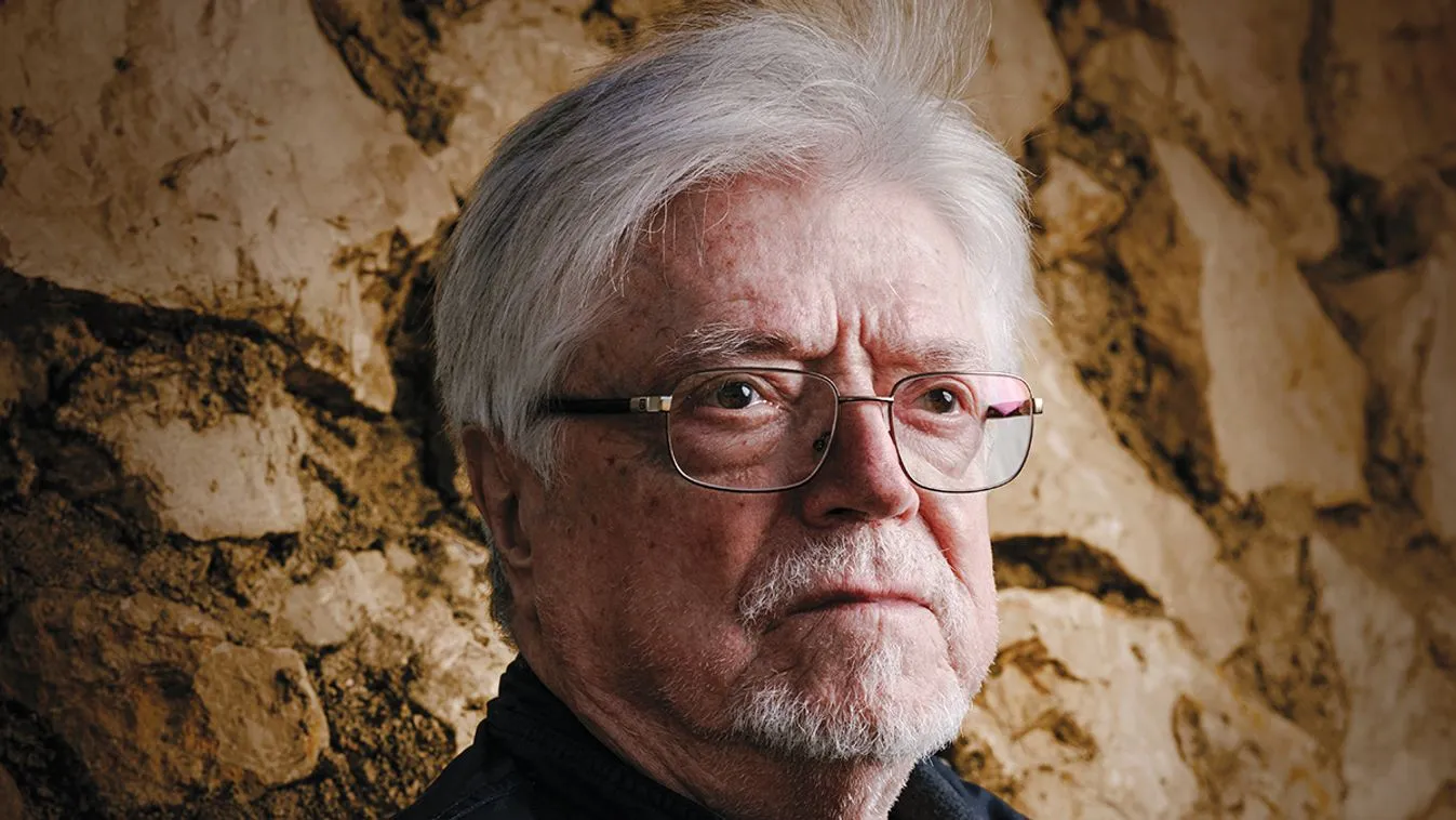 Nem rejti véka alá politikai véleményét Szörényi Levente