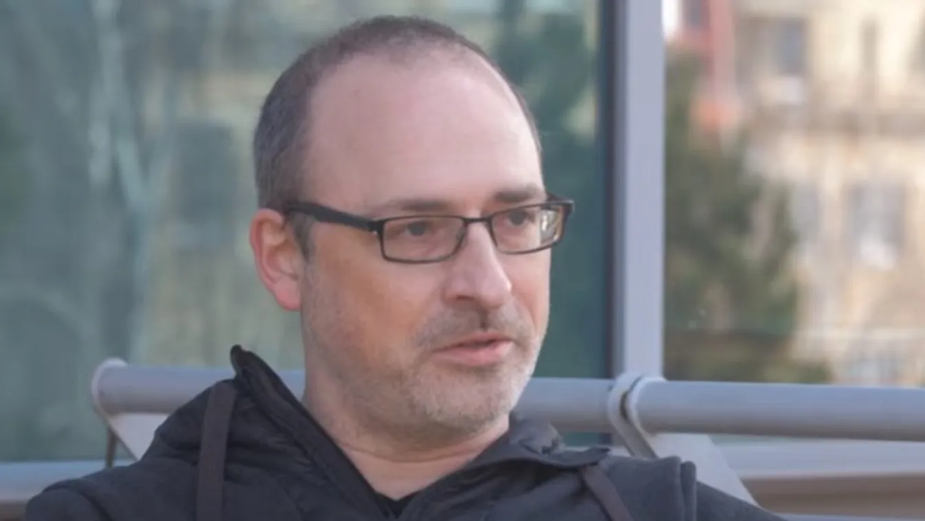 A gyermekek balliberális agymosására törekszik a Tóta W. Árpád-féle Kispolgár