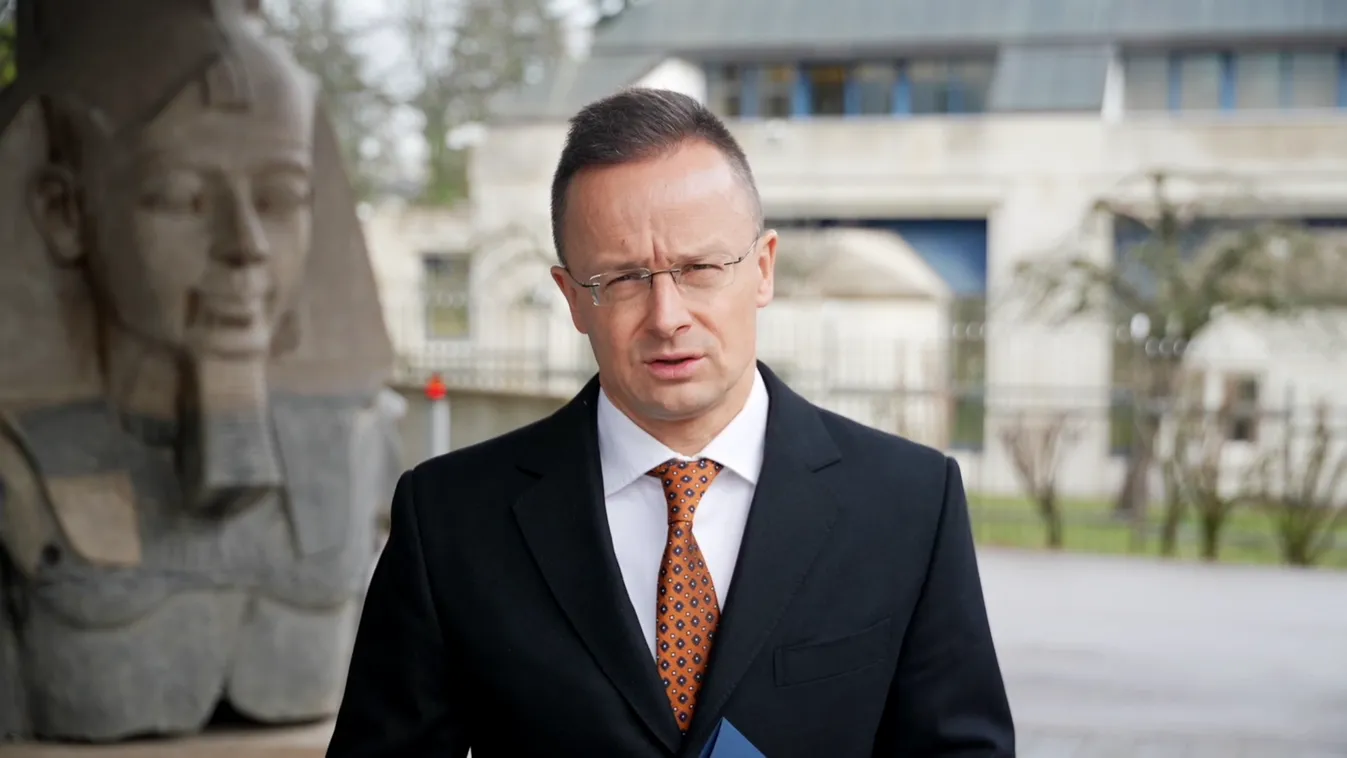 A nemzetközi közösségnek támogatnia kell Kairót + videó