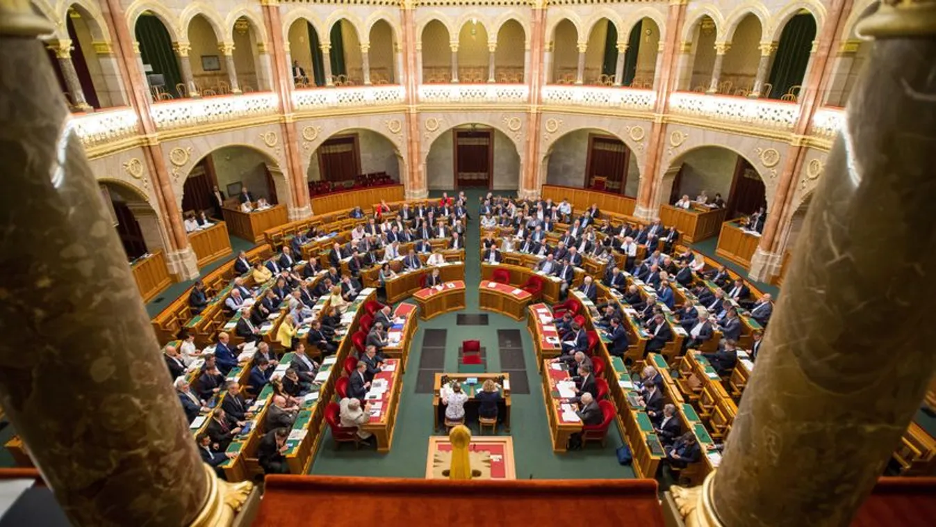 Magyarország náci megszállását követő eseményekre emlékeznek a képviselők