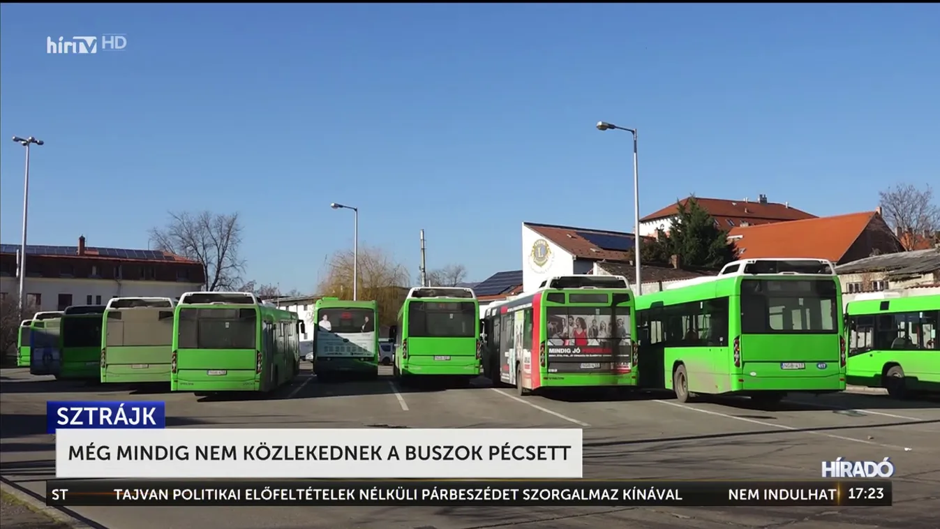 Még mindig nem közlekednek a buszok Pécsett + videó