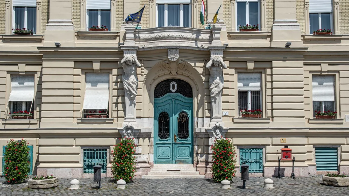 III. kerületi kenőpénzes korrupciós botrány: négy embert őrizetbe vett az ügyészség