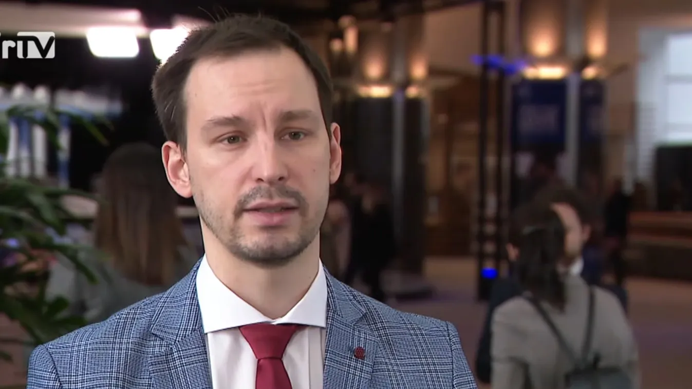 Európai híradó: Ursula von der Leyen európai szuperállamot épít + videó