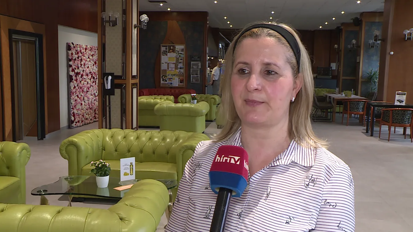 Az utolsó pillanatban is szállást foglalnak + videó