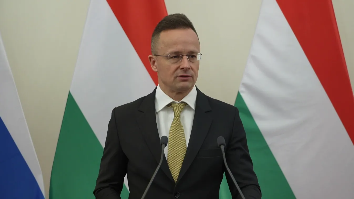 Szijjártó Péter: a paksi beruházás munkálatai jól haladnak, az idei év végére eljutunk az első betonig + videó
