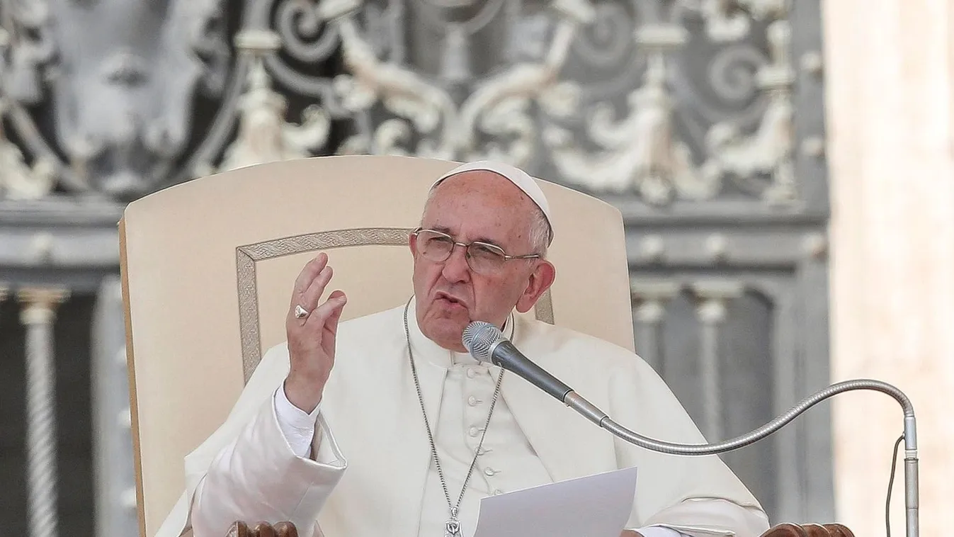 A szentszéki szóvivő cáfolta Ferenc pápa moszkvai meghívását