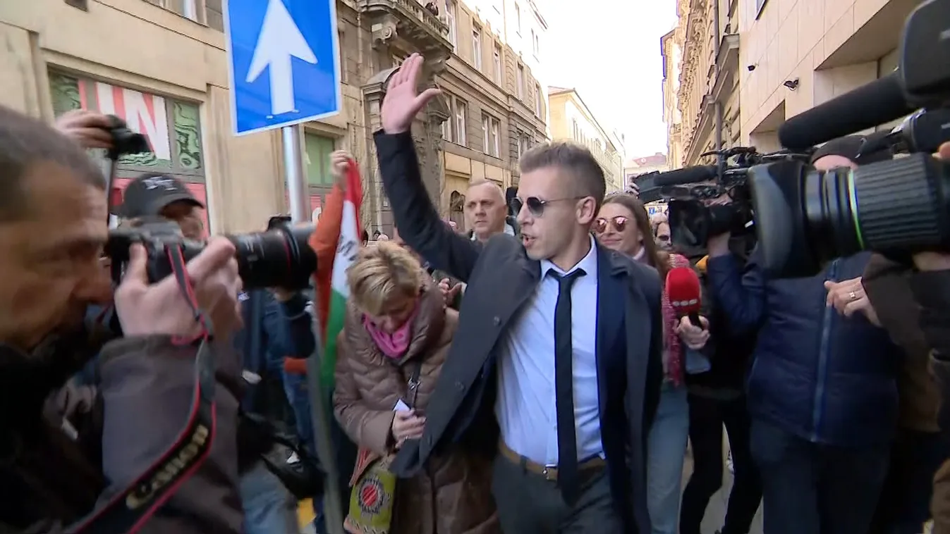 Egy egyesületen keresztül gyűjt adományokat Magyar Péter + videó