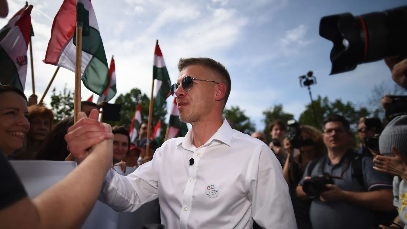 "Üljön be a szerkesztőségbe lapot készíteni!" – vágta oda Hont András Magyar Péternek