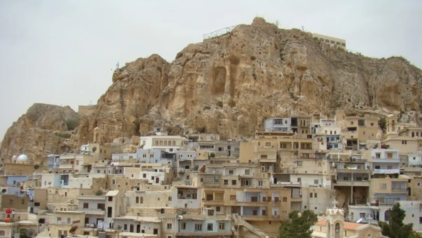 Légvédelmi célpontokra mért csapást Izrael Szíriában