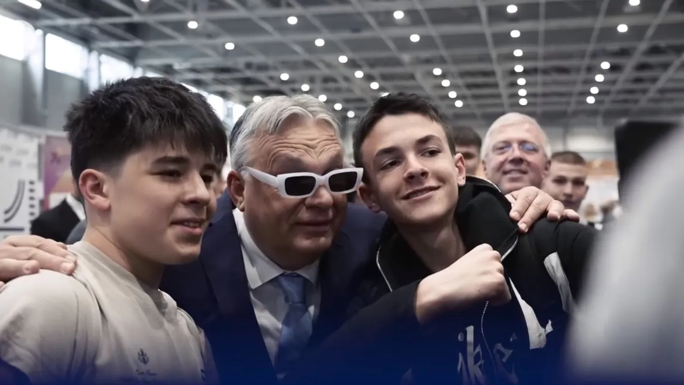 Orbán Viktor: Ha beindul a szelfigyár. Hajrá, fiatalok! + videó