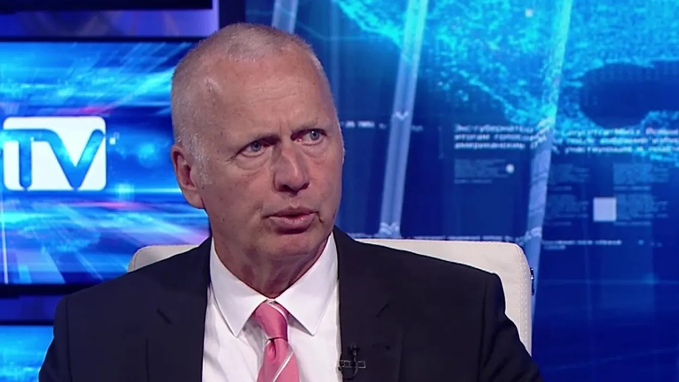 A katonai segítségen túl tízmilliárd dollár visszatérítendő támogatást is kap Kijev + videó