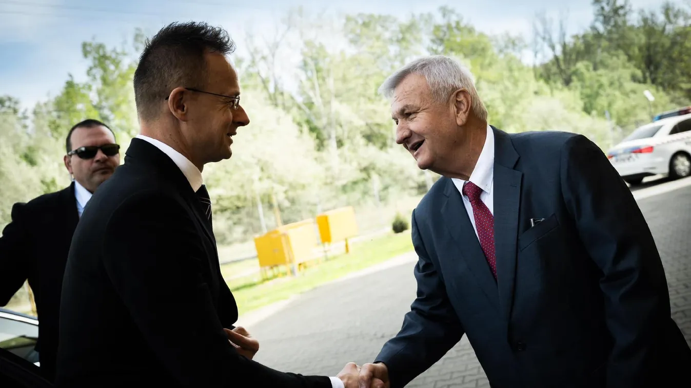 Szijjártó Péter: rendkívül fontos megakadályozni a világ újbóli blokkosodását