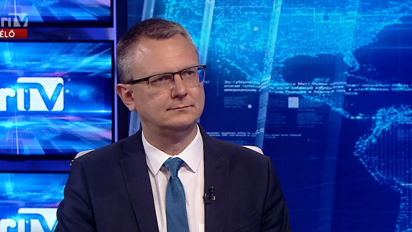 Rétvári Bence: Oltásellenes mozgalmak bombázzák a szülőket + videó