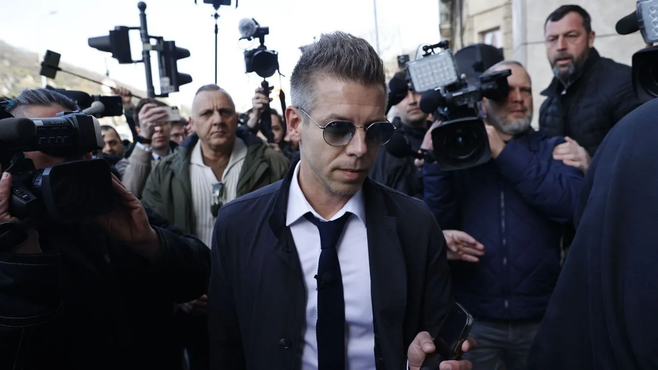 Magyar Péter késsel a kezében járkált fel-alá  + videó