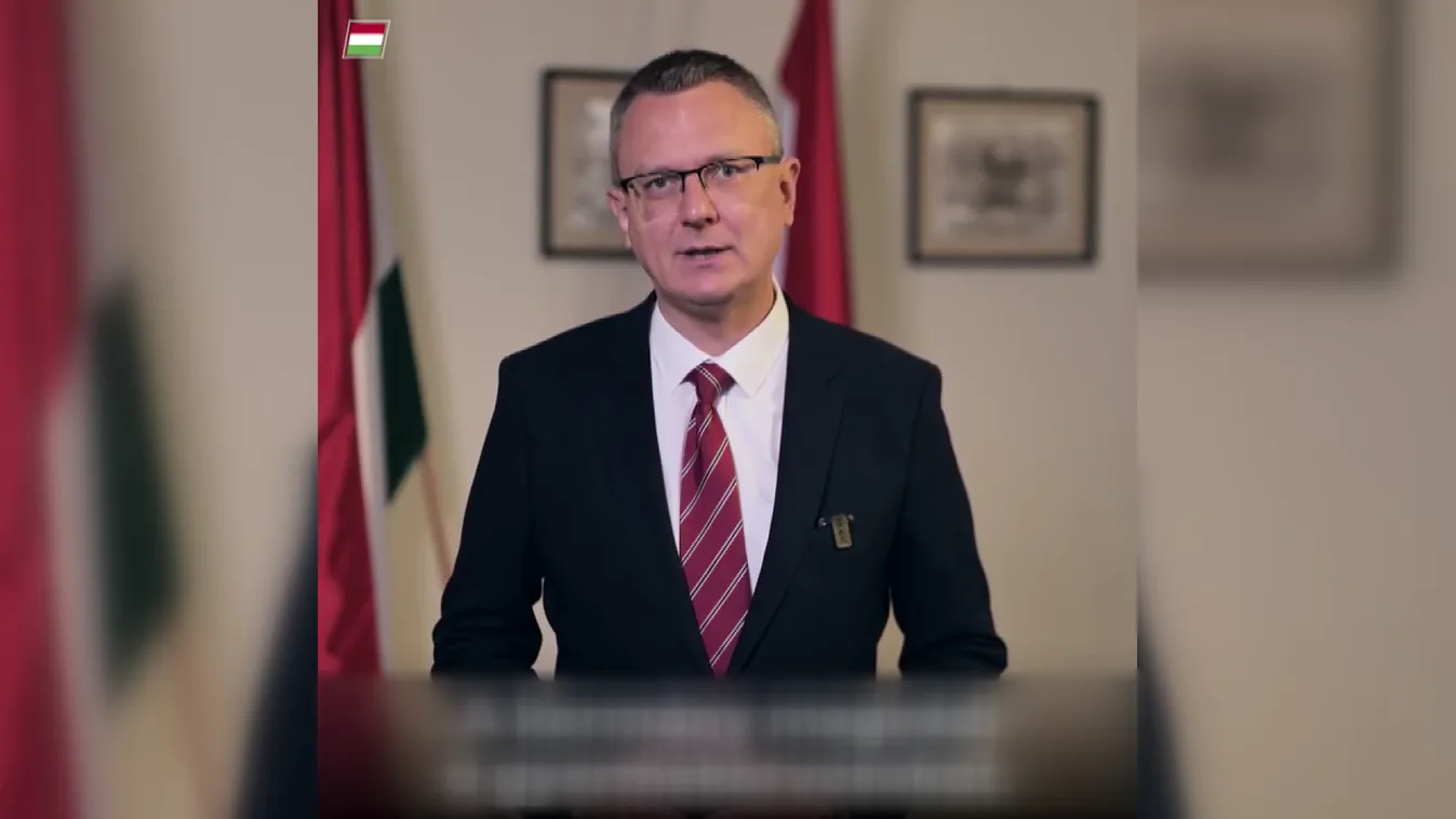 Rétvári Bence szerint felelőtlenek az oltásellenes csoportok + videó