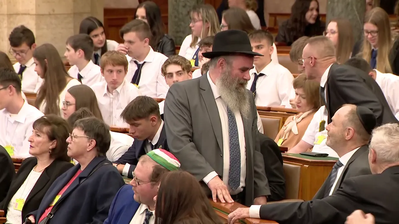 A Parlamentben is megemlékeztek a holokauszt magyarországi áldozatairól + videó