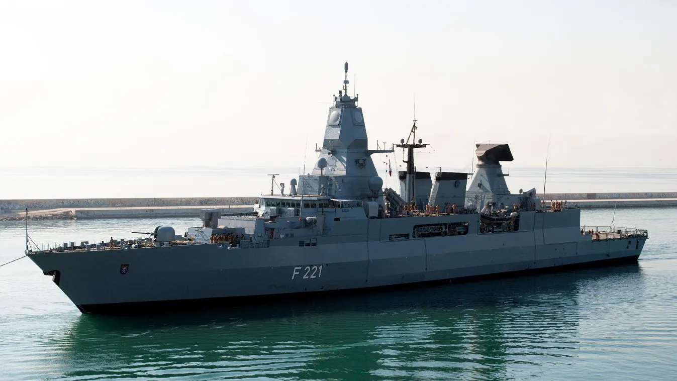 Befejezte a kereskedelmi hajók védelmét egy német hadihajó a Vörös-tengeren