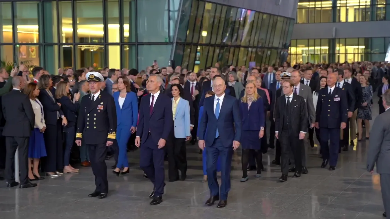 Dmitro Kuleba további légvédelmi rendszereket kért a NATO tagállamaitól + videó