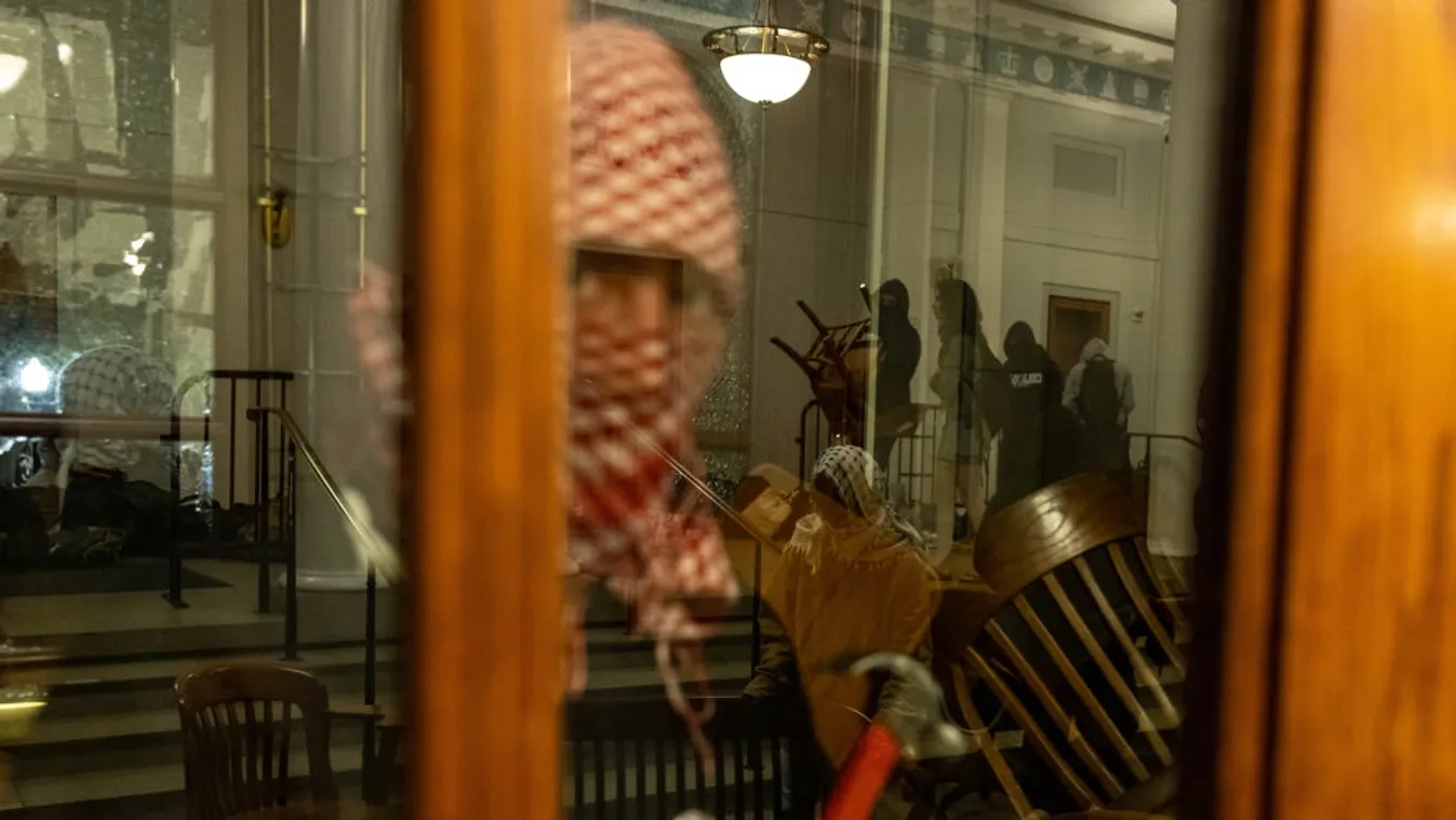 Izrael-ellenes tüntetők elfoglalták a Columbia Egyetem főépületét + videó