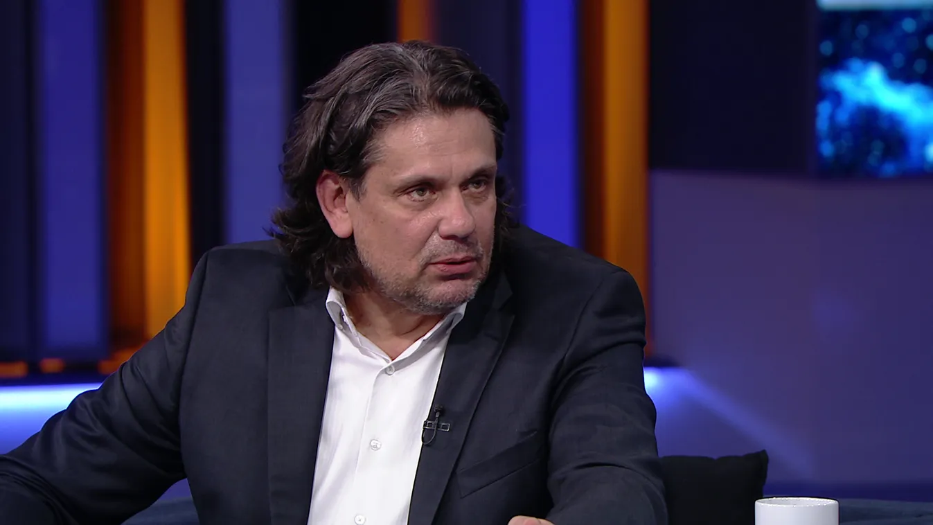 Bayer show - Deutsch Tamás: Egyszer érdemes kipróbálni, hogy milyen a hazádhoz való hűség, a hazaszeretet jegyében politizálni + videó