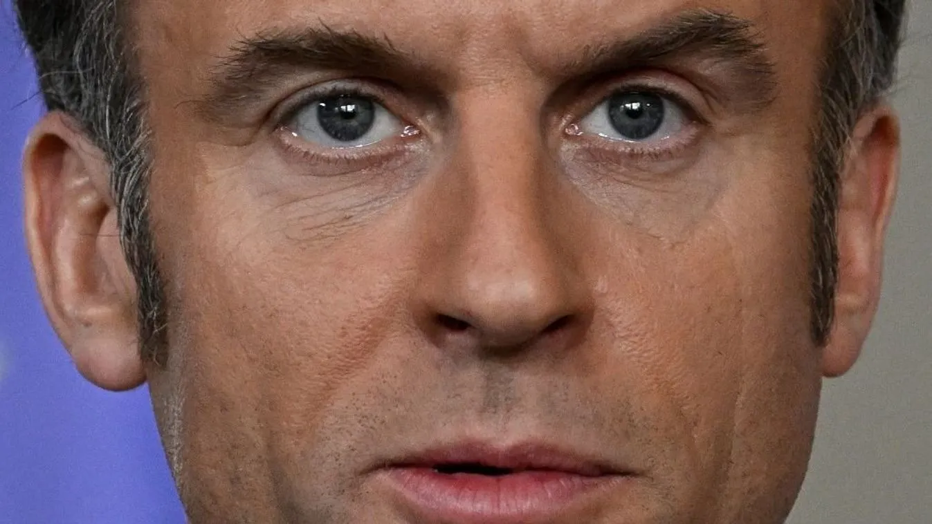 Bayer Zsolt elküldte a francia elnököt, mégpedig Ukrajnába