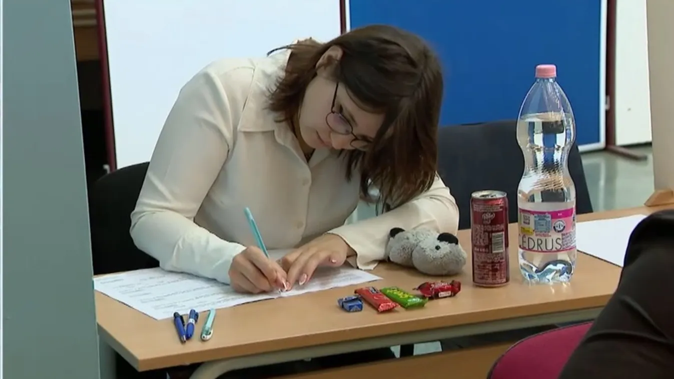 Megkezdődtek az idei érettségi vizsgák + videó