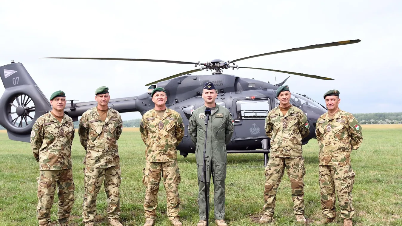 Ejtőernyős világbajnokságot rendeznek Szolnokon