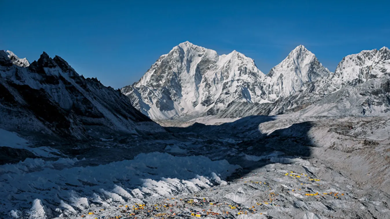 Megvan az idei himalájai főszezon első halálos áldozata