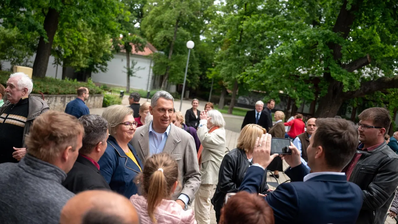 Gyulán kampányolt Lázár János