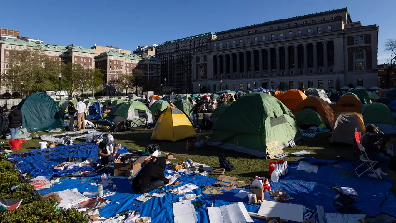New Yorkban a rohamrendőrség körbezárta a Columbia Egyetem tüntetők által elfoglalt főépületét